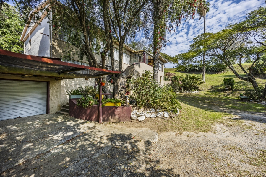 3 Bedroom Property for Sale in Summerpride Eastern Cape